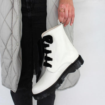 KENDAL White Cow Leather